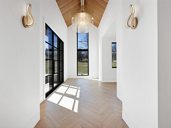 4th image of 1000 Rancho Ladera Ct