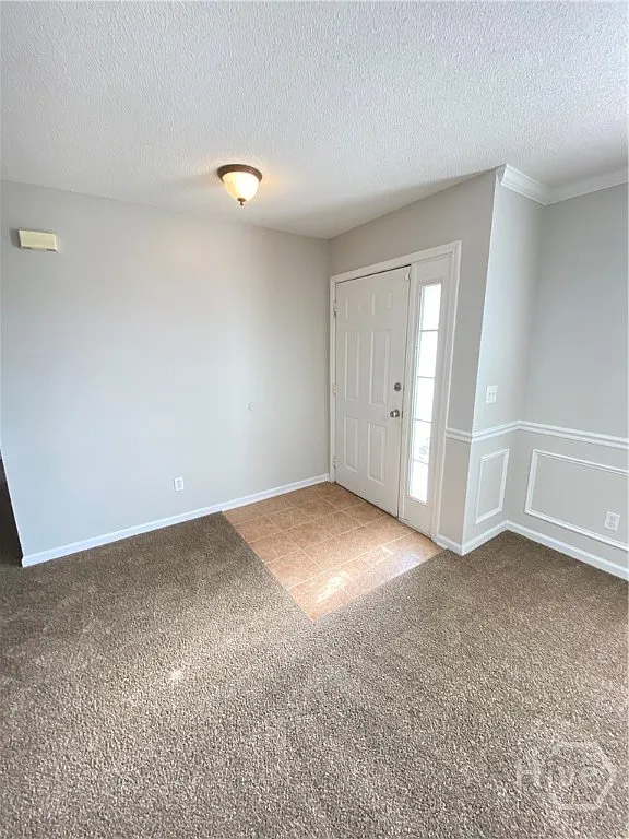 3 bed, 2.0 bath, 1751 sqft, $2,095 — Photo 3