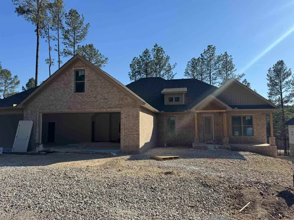 321 Maderas Dr, Hot Springs Village, AR 71909