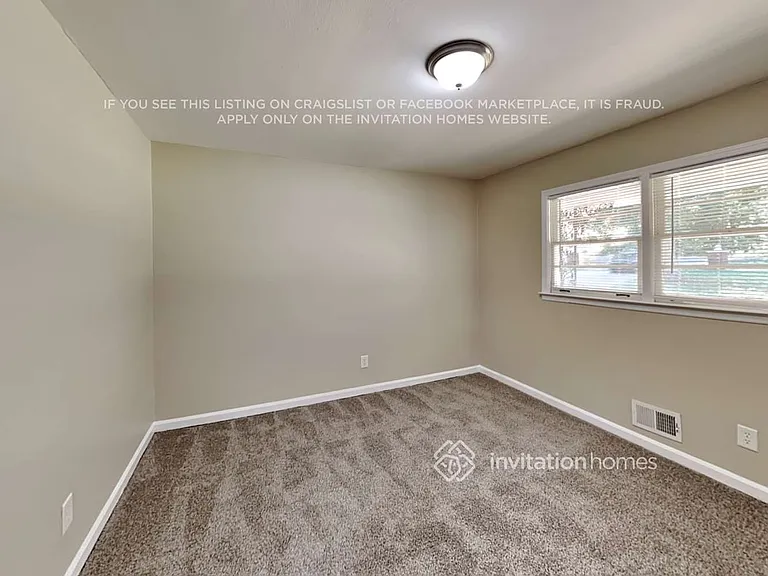 1557 Virginia Pl — Photo 13