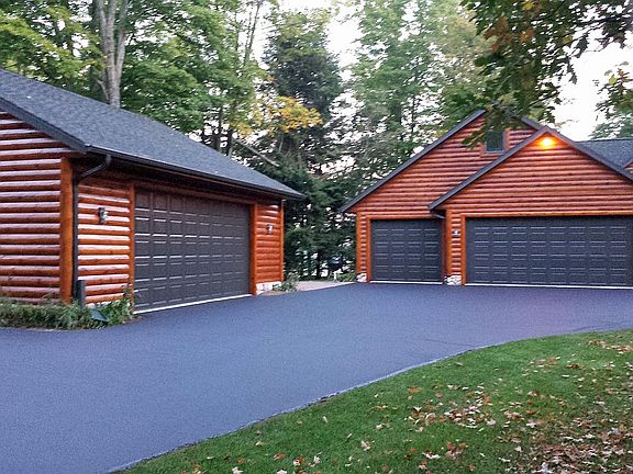 5th image of 17643 Bennett Ln