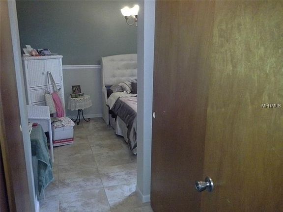 4th image of 2501 E Linebaugh Ave