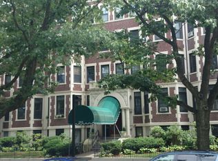 384 Riverway APT 7, Boston, MA 02115