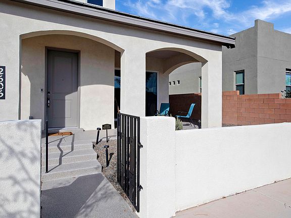 5th image of 2505 Dekooning Ave SE