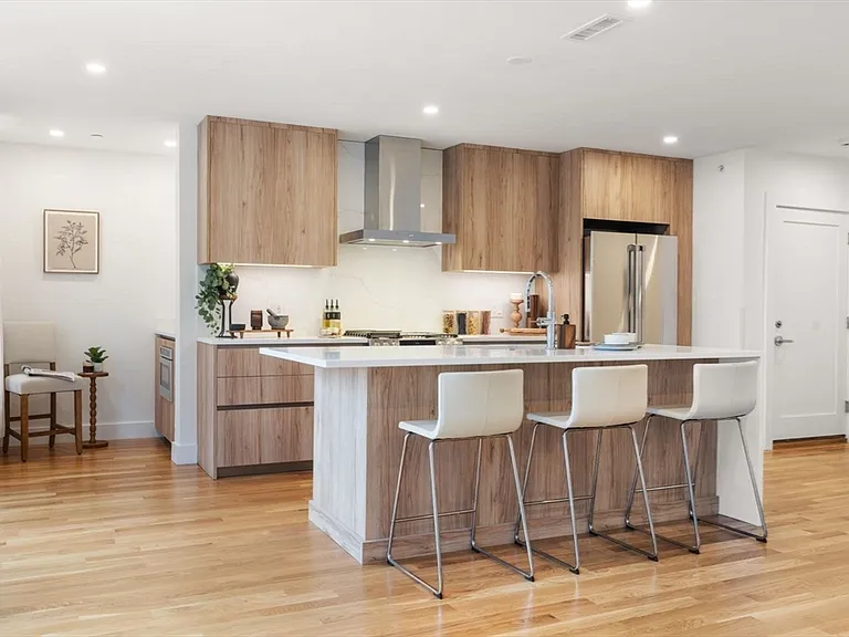 6 Gen Devine Way #1 — Photo 4