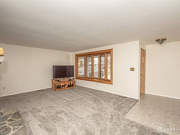 2nd image of 7045 Bascombe Dr