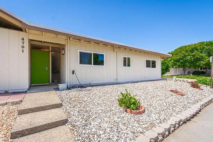 4701 River College Dr — Photo 26