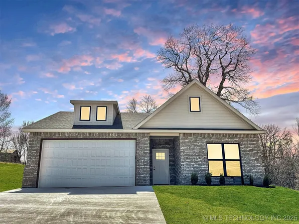 856 E Harlan Dr, Tahlequah, OK 74464