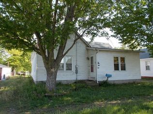 314 W Illinois St, Assumption, IL