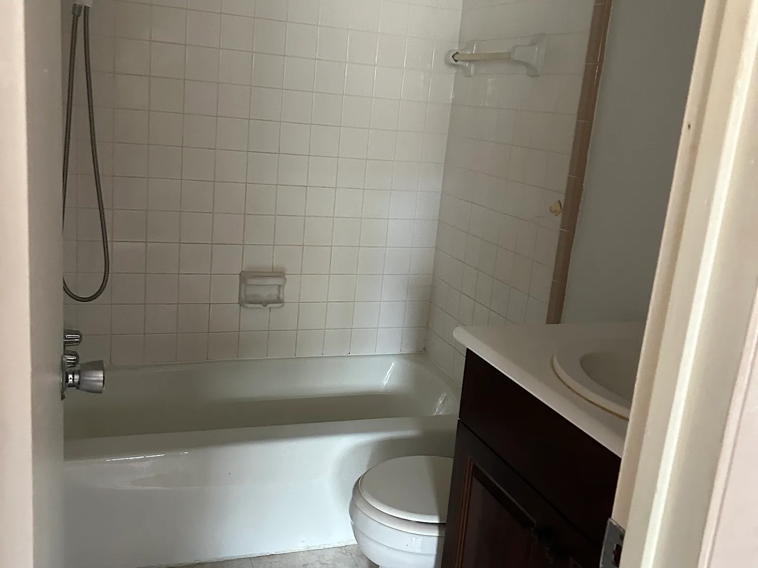 1 bed, 500 sqft, $825 — Photo 4