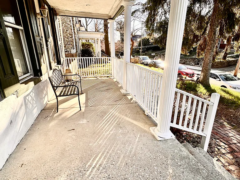 246 W Harvey St #3F — Photo 10