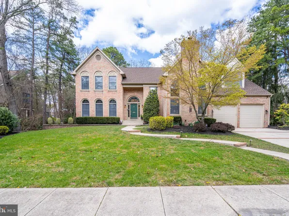 18 Ashton Dr, Voorhees, NJ 08043