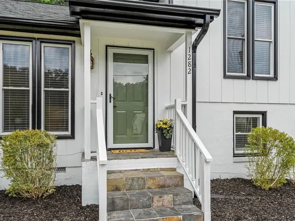 1282 Millerwood Dr, Winston Salem, NC 27106