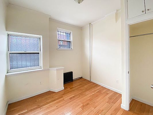 4th image of 427 3rd Ave #1L