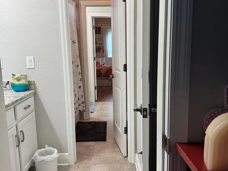 14216 Lambert Bridge Ln — Photo 37