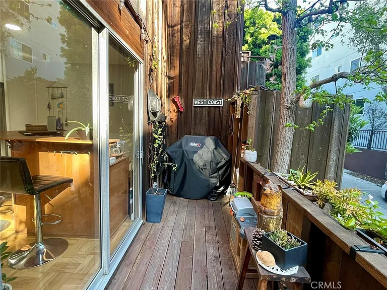 11616 Chenault St #4 — Photo 20