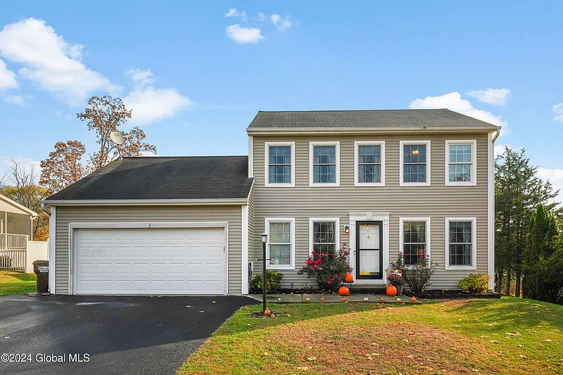2nd image of 36 Ridge Road
