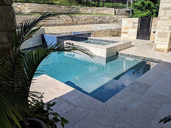 2nd image of 803 Sweet Grass Ln