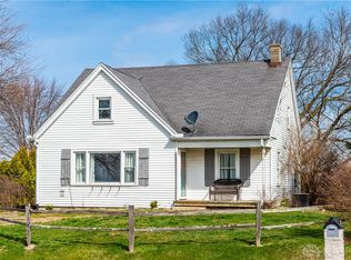 1056 Hook Rd, Xenia, OH 45385