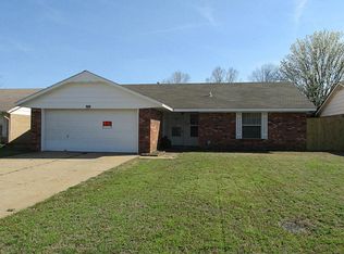 919 E Redbud Dr, Stillwater, OK 74075