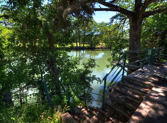 5th image of 3 E River Oaks Ln