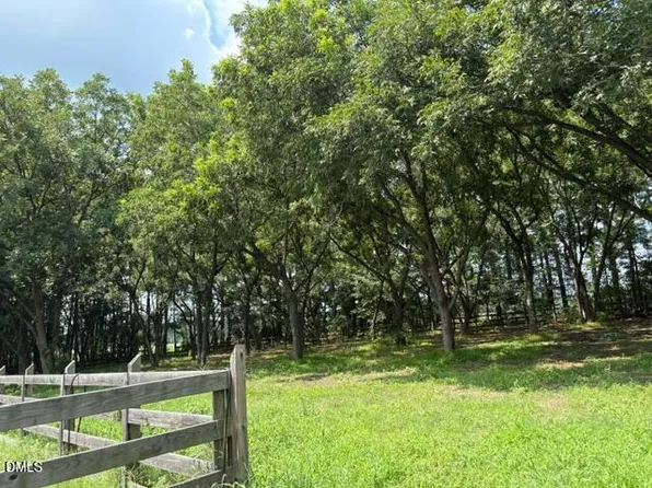 1527 W Castalia Rd, Nashville, NC 27856
