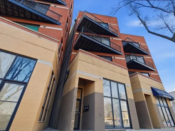 4002 S Western Ave Suite 4, Chicago, IL 60609