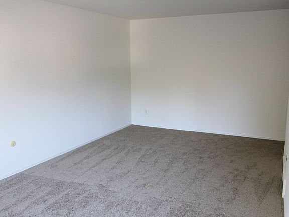 Bright, Spacious Living Room
