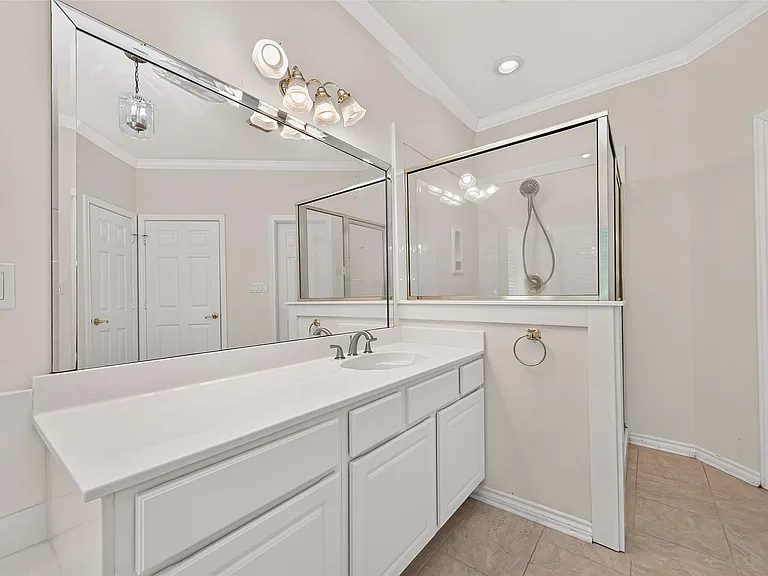 2314 Carriage Run E — Photo 18