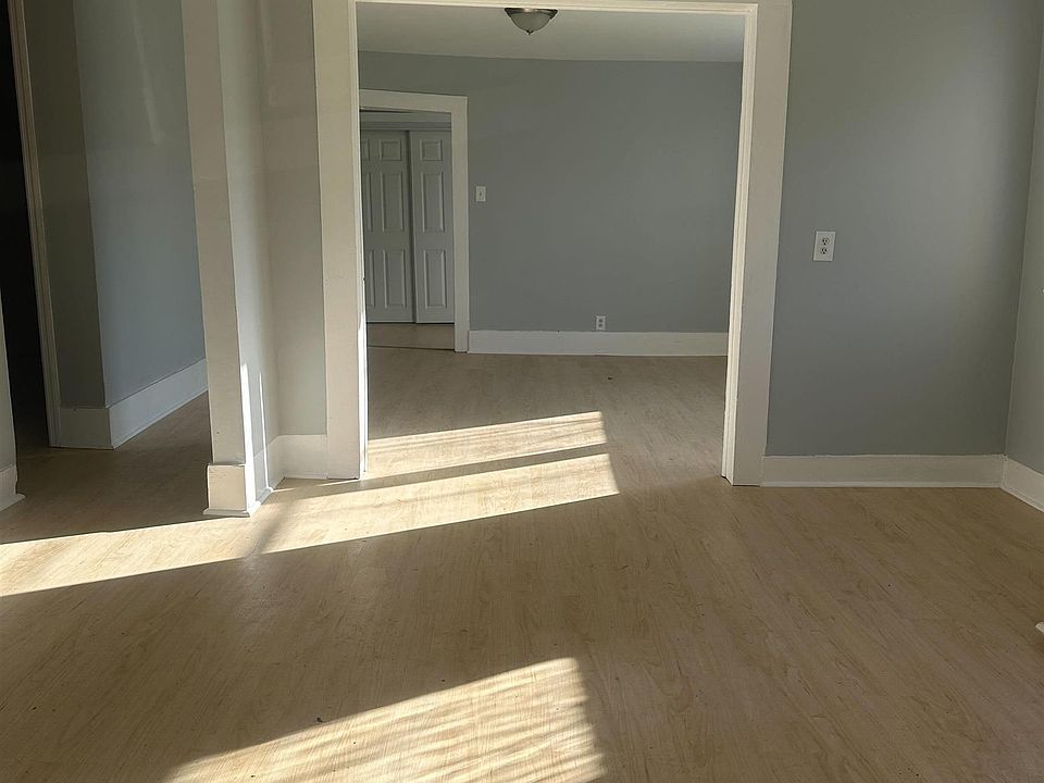 2nd image of 315 Gamma St S