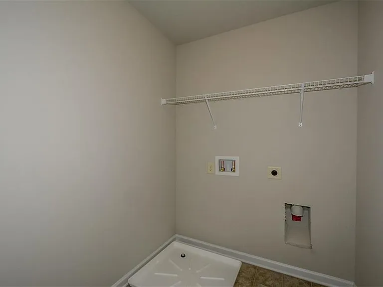 3319 Mulberry Cove Way — Photo 15