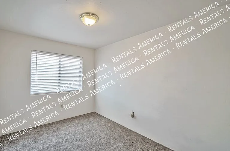 2252 W Silver River Way — Photo 13