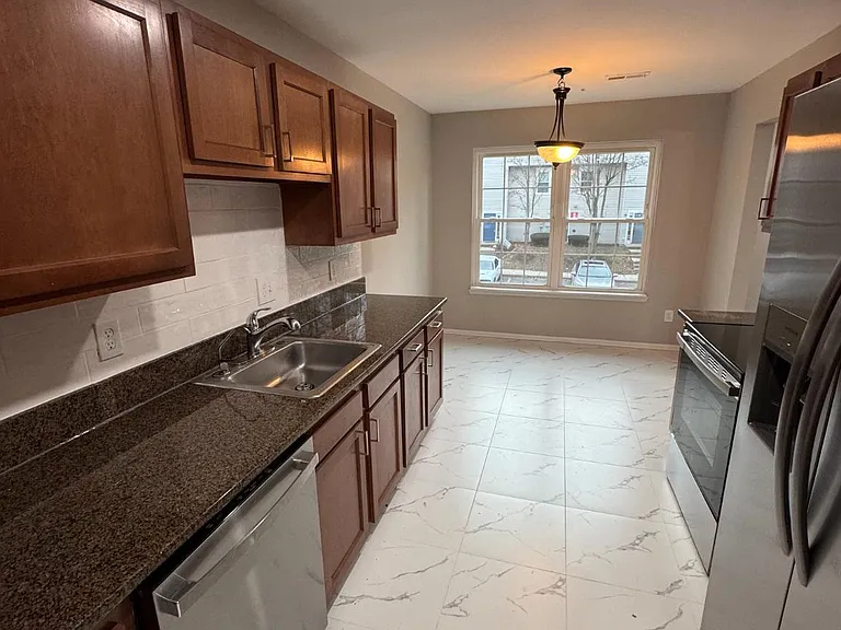 4641 Deepwood Ct #102C — Photo 5