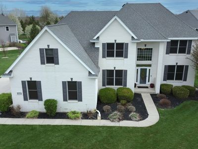 8450 Snapdragon Ln, Monclova, OH, 43542