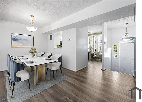 3 bed, $3,000 — Photo 3