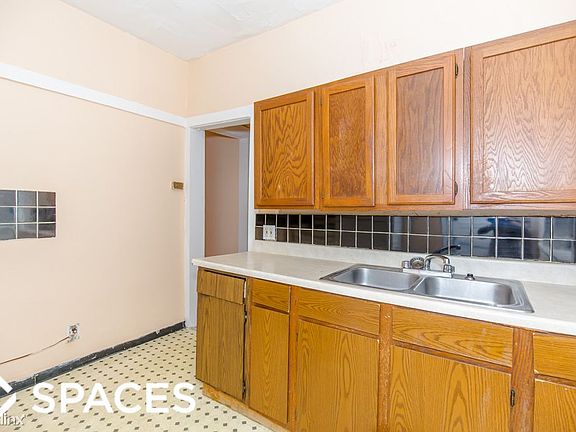 4th image of 841 W Cornelia Ave #Unt849-1s