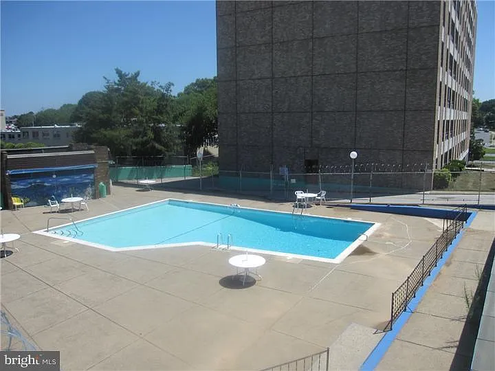 7600 Roosevelt Blvd #907 — Photo 1