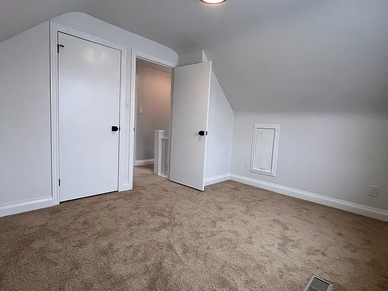 9 Admiral Rd — Photo 16