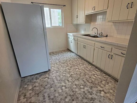 3rd image of 4415 Rosebud Ln APT A