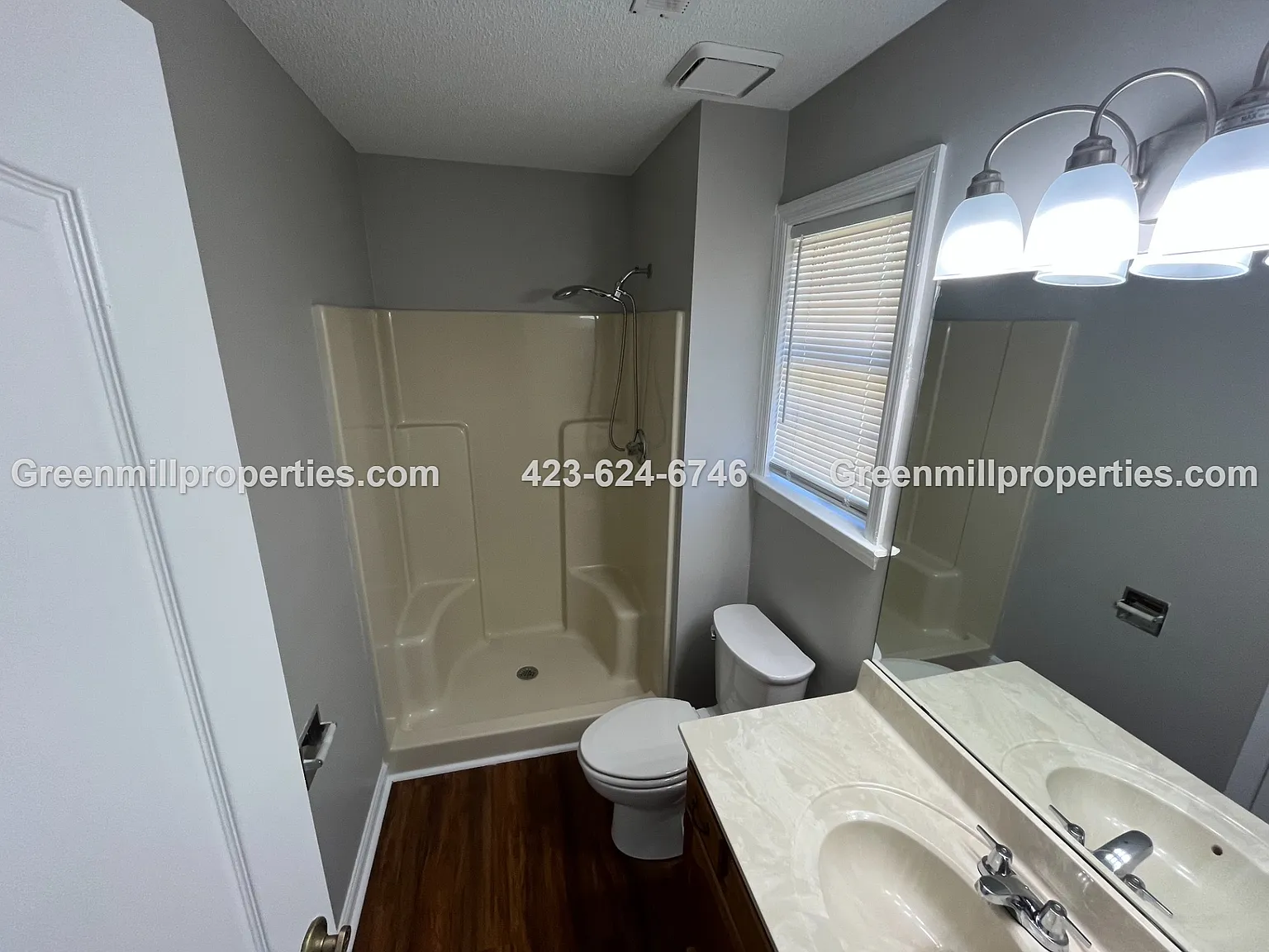 3 bed, 2.5 bath, 1995 sqft, $1,995 — Photo 4