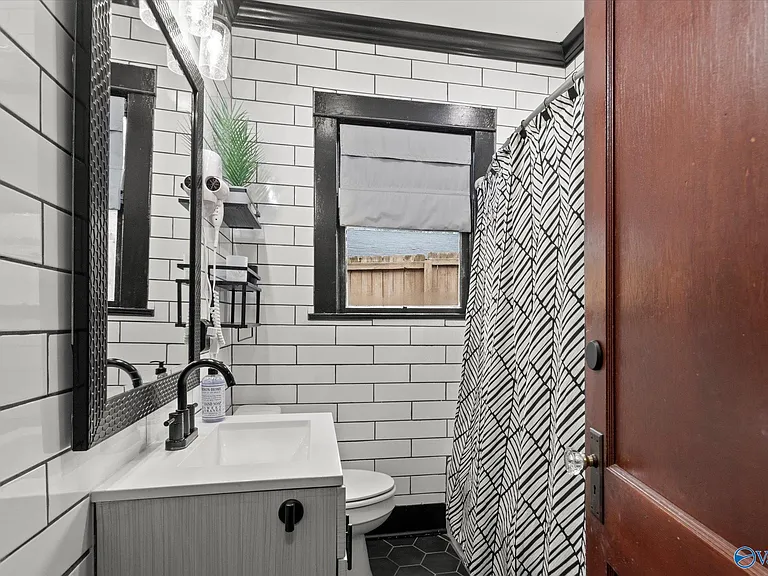 603 Prospect Dr SE — Photo 24