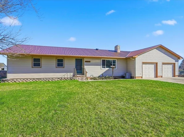 715 Oak Ln, Spearfish, SD 57783