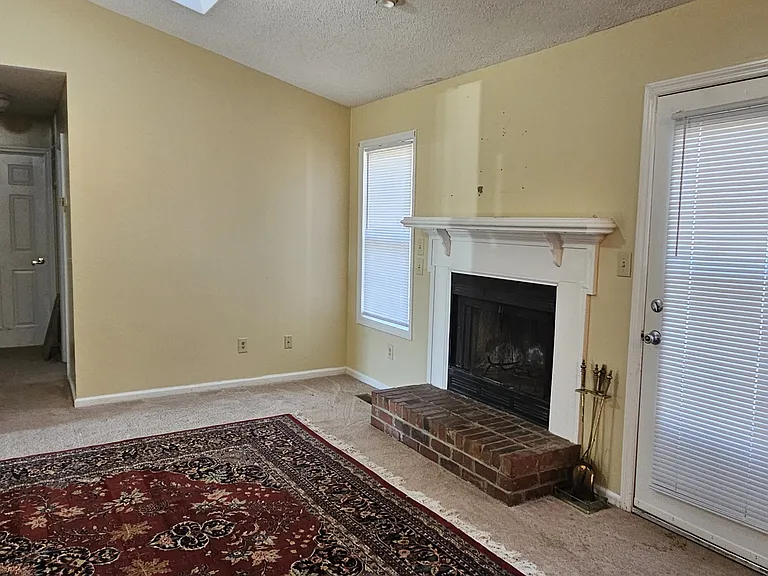 4014 Yarmouth Rd — Photo 8