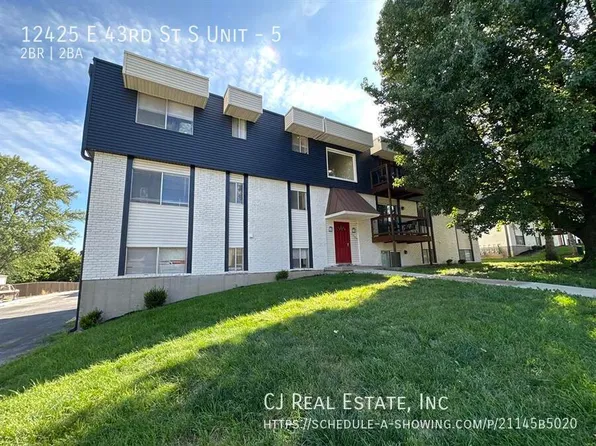 12425 E 43rd St S APT 5, Independence, MO 64055