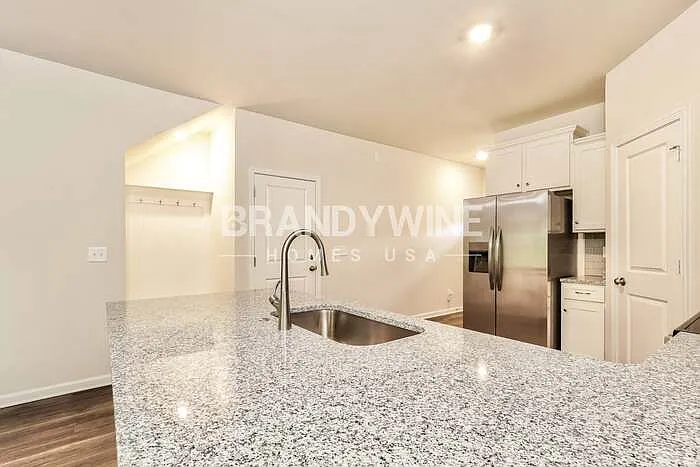 716 Patmore Dr — Photo 11