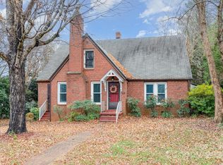 515 S Ashe Ave, Newton, NC 28658