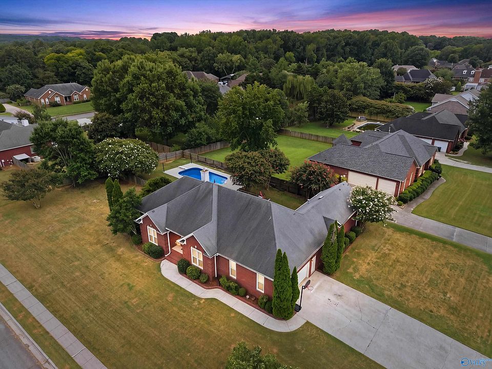1st image of 275 Natchez Trl