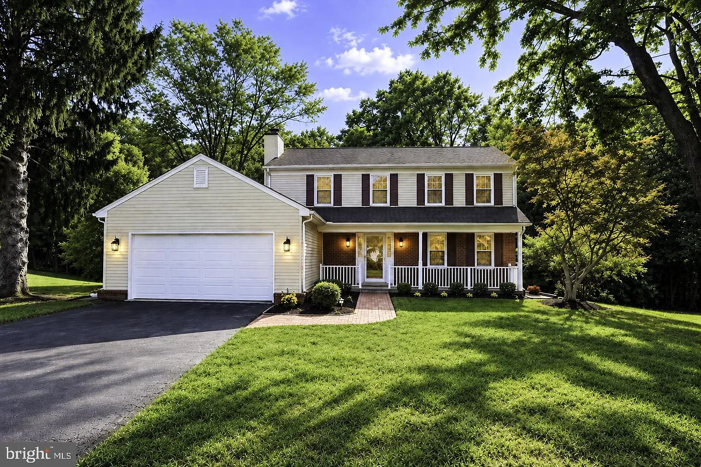 5 bed, 3.5 bath, 2746 sqft, $3,600 — Photo 2