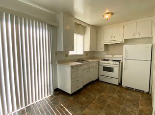 1915 Celeste Ct #B, Modesto, CA 95355