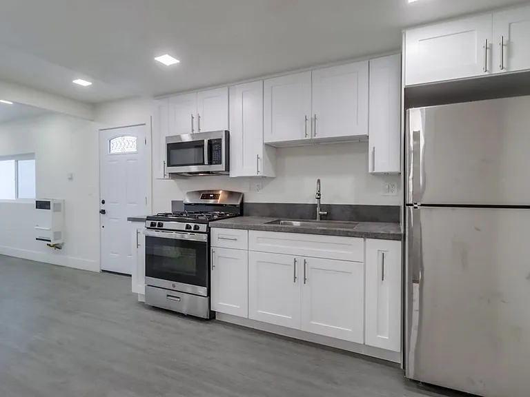 4774-80 W Point Loma Blvd — Photo 13
